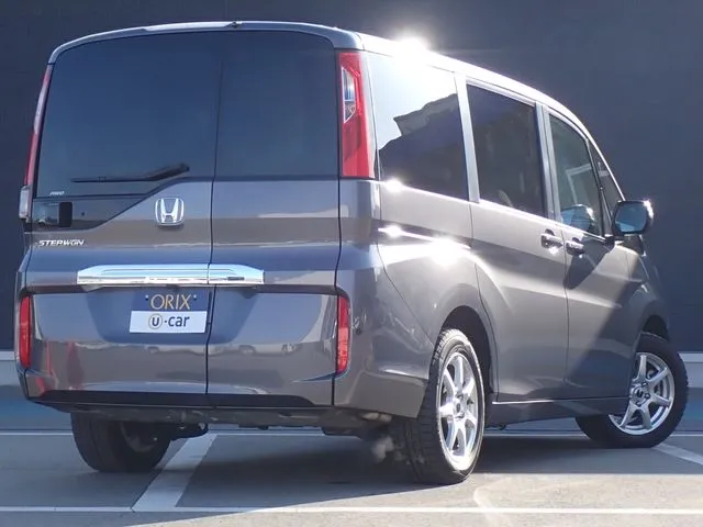 ホンダ　ステップワゴン　４ＷＤ