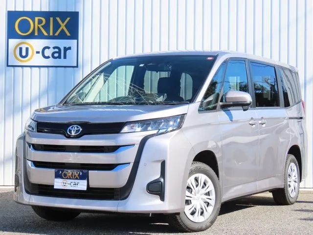 トヨタ　ノア　４ＷＤ