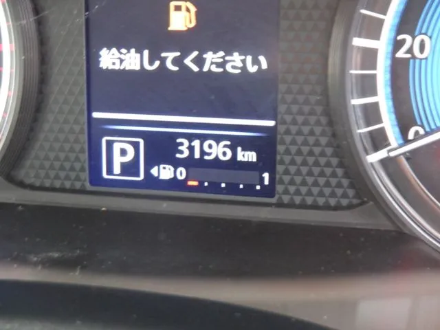 ニッサン　ルークス